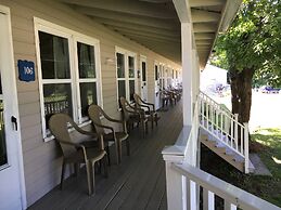 Highland Lake Resort