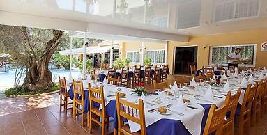 Ses Eufabietes Apartments & Restaurant