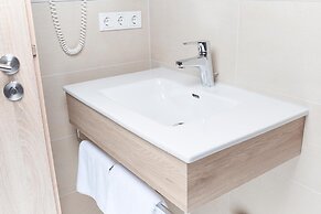 Hotel Alpha