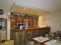 L Auberge et restaurant La Glacière