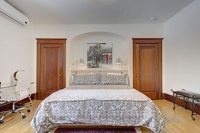 Le Widor, Petit Hôtel