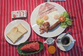 Harry's Bungalows & Restaurant