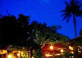 Harry's Bungalows & Restaurant