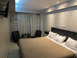 Lorenzo Suites Hotel