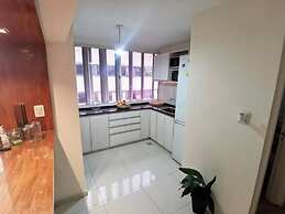 Lorenzo Suites Hotel