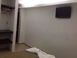 Lorenzo Suites Hotel