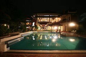 Puri Naga Beachfront Cottages