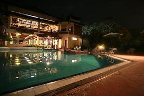 Puri Naga Beachfront Cottages