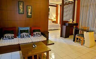 Puri Naga Beachfront Cottages