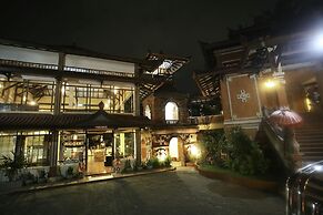 Puri Naga Beachfront Cottages