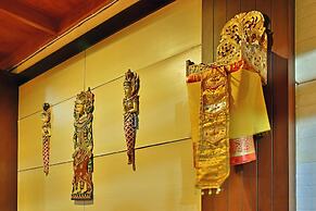 Puri Naga Beachfront Cottages