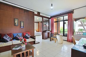 Puri Naga Beachfront Cottages