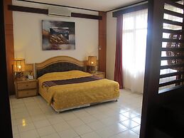 Puri Naga Beachfront Cottages