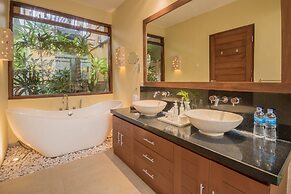 Villa Seriska Seminyak Bali