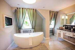 WEISSENHAUS Private Nature Luxury Resort