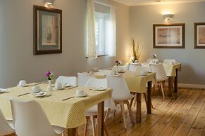 Dingle Harbour Lodge