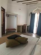 Sea View Lodge Boutique Hotel