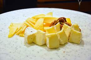 Junluxe Hotel Guangzhou Science City-Free Shuttle Bus Service to Guang