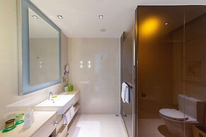 Junluxe Hotel Guangzhou Science City-Free Shuttle Bus Service to Guang