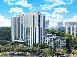 Junluxe Hotel Guangzhou Science City-Free Shuttle Bus Service to Guang