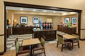 Hampton Inn & Suites Williamsport-Faxon Exit