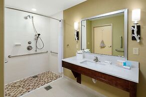 Hampton Inn & Suites Williamsport-Faxon Exit