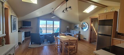 Sea Sprite on the Estuary