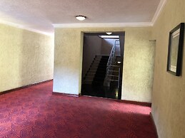 Bridgeview Hotel & Conference Centre