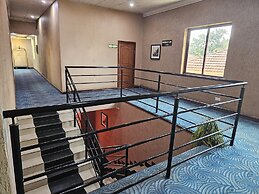 Bridgeview Hotel & Conference Centre