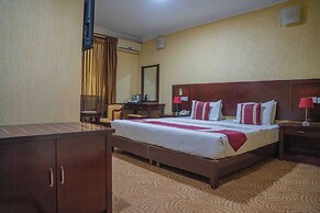Bridgeview Hotel & Conference Centre