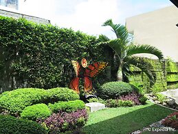 Big 8 Corporate Hotel