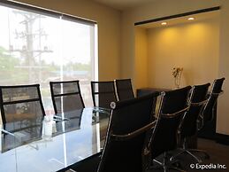 Big 8 Corporate Hotel