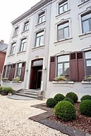 Le Castel Hotel