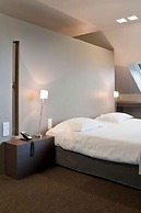 Le Castel Hotel
