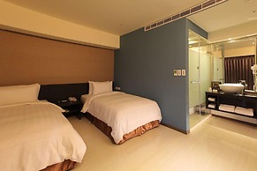 Nest Hotel