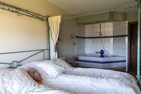 Hotel Kriunes - A city hotel by the lake