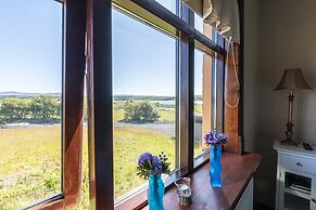 Hotel Kriunes - A city hotel by the lake