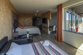 Hotel Kriunes - A city hotel by the lake