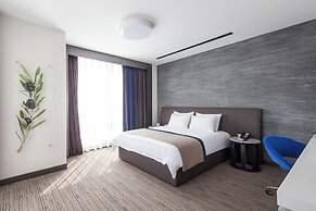 Ramada Hotel & Suites by Wyndham Izmir Kemalpasa