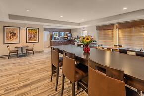 Landmark Suites