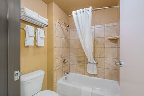 Landmark Suites