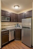 Landmark Suites