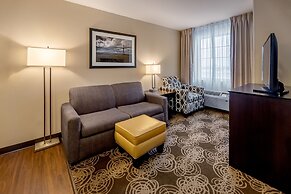 Landmark Suites