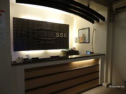 Hotel Esse Davao