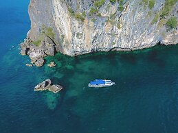 Mayalay Resort-Green Hotel