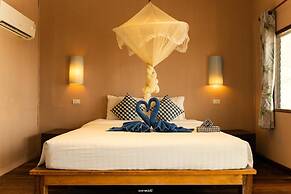 Mayalay Resort-Green Hotel