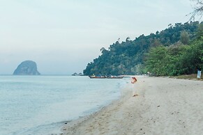 Mayalay Resort-Green Hotel