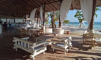 Mayalay Resort-Green Hotel