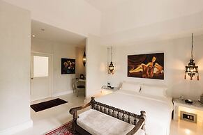 At Niman Conceptual Home