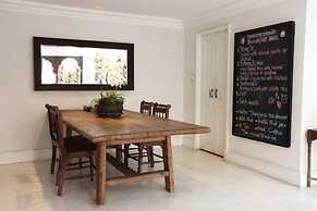 At Niman Conceptual Home